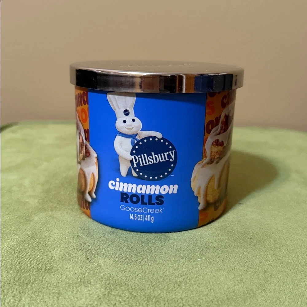 GooseCreek Pillsbury Cinnamon Rolls Candle